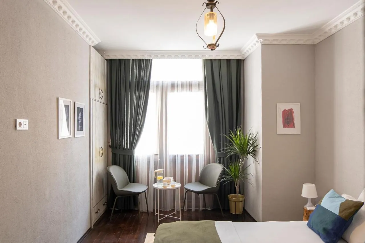 In House Hotel&Hostel Konak  0*, Izmir